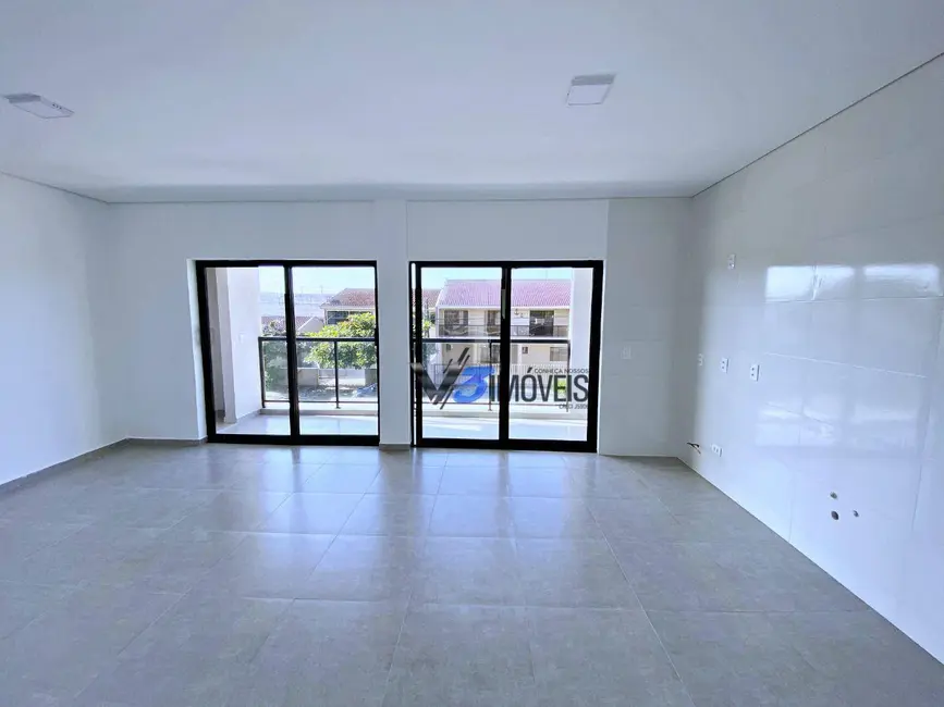 Foto 8 de Sobrado com 3 quartos à venda, 325m2 em Matinhos - PR