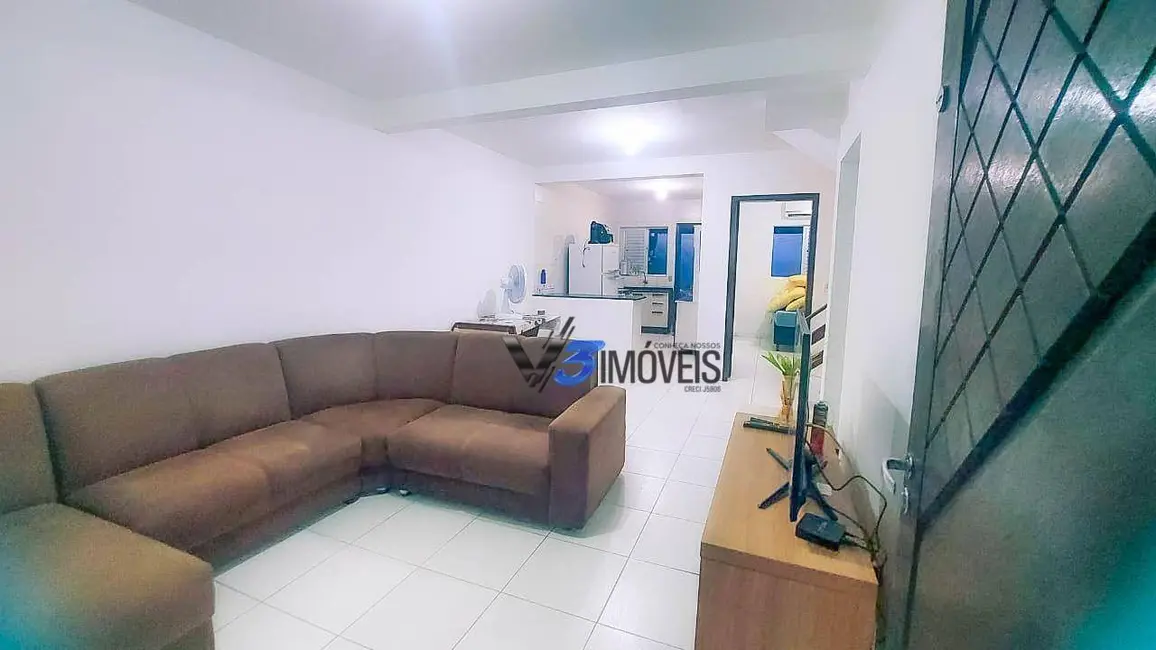 Foto 3 de Sobrado com 3 quartos à venda, 154m2 em Matinhos - PR