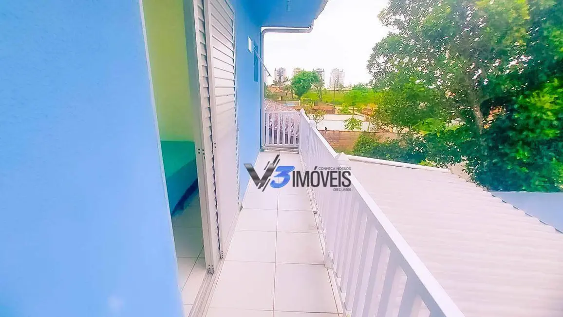 Foto 8 de Sobrado com 3 quartos à venda, 154m2 em Matinhos - PR