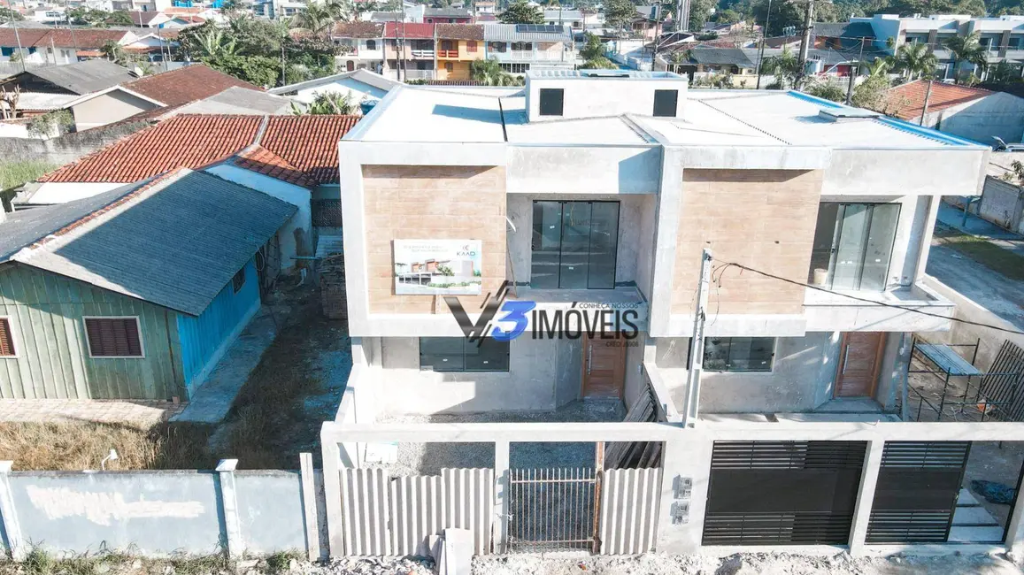 Foto 4 de Sobrado com 3 quartos à venda, 116m2 em Matinhos - PR