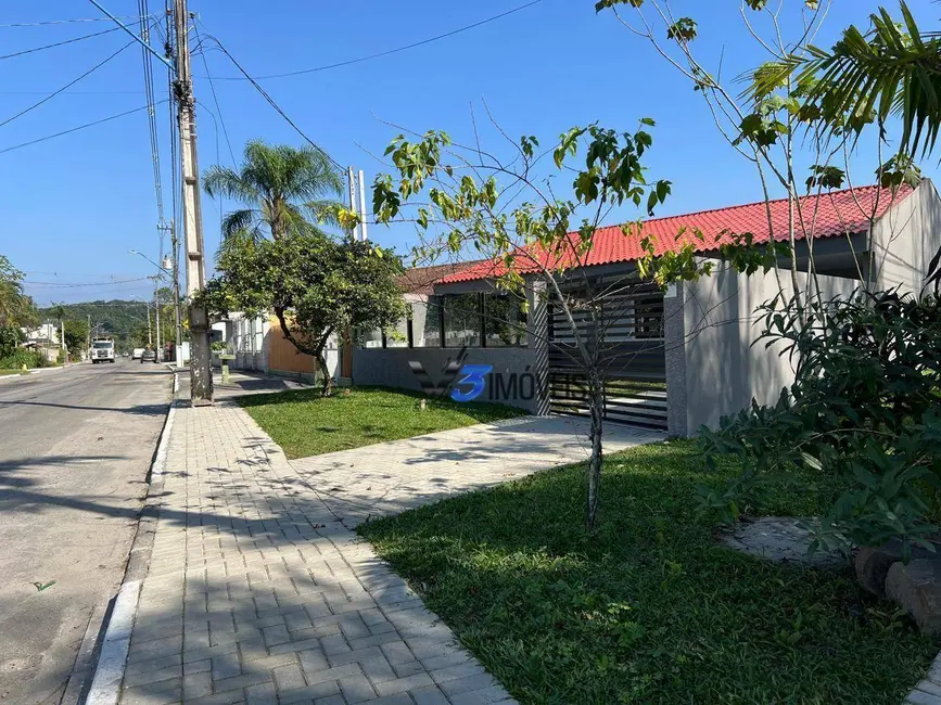 Foto 5 de Casa com 4 quartos à venda, 330m2 em Matinhos - PR