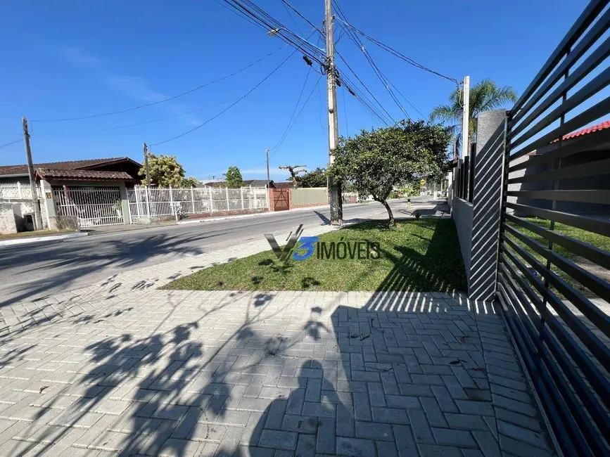 Foto 4 de Casa com 4 quartos à venda, 330m2 em Matinhos - PR