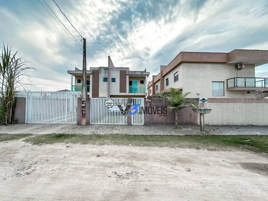 Foto 2 de Sobrado com 3 quartos à venda, 229m2 em Matinhos - PR