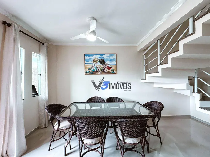 Foto 6 de Sobrado com 3 quartos à venda, 229m2 em Matinhos - PR