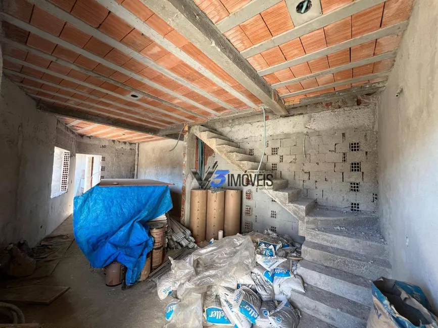 Foto 5 de Sobrado com 2 quartos à venda, 124m2 em Matinhos - PR