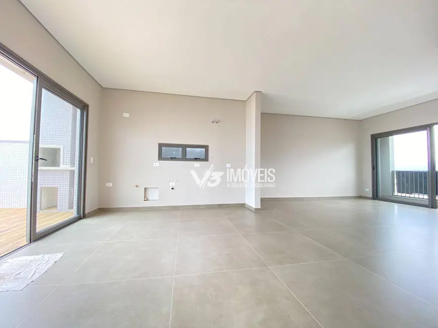 Cobertura com 3 quartos à venda, 284m2 em Matinhos - PR - imagem 3 Foto 3 de Cobertura com 3 quartos à venda, 284m2 em Matinhos - PR