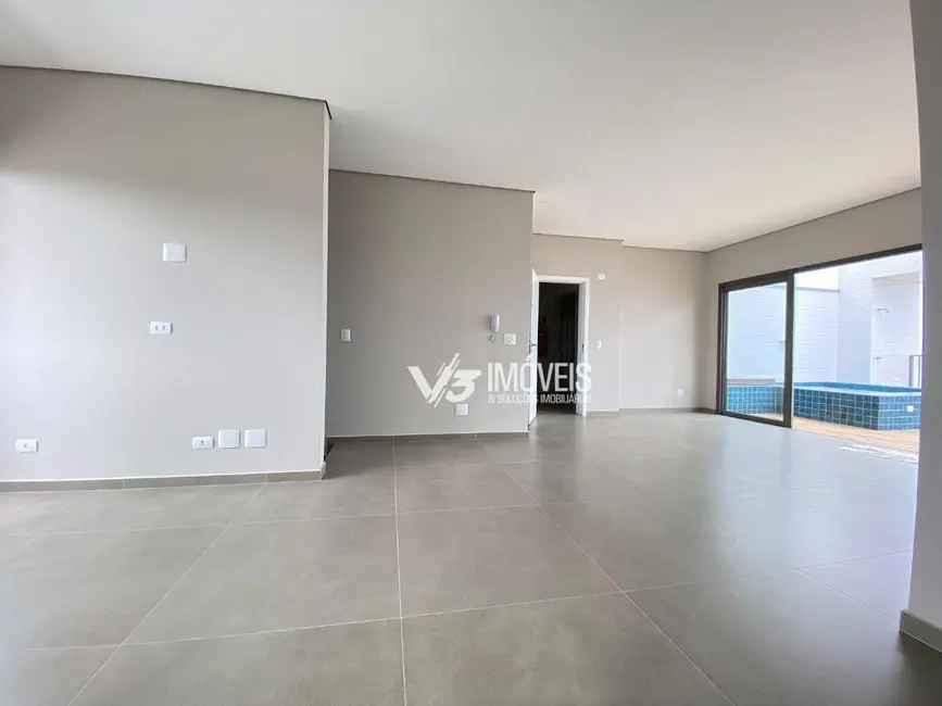 Cobertura com 3 quartos à venda, 284m2 em Matinhos - PR - imagem 8 Foto 8 de Cobertura com 3 quartos à venda, 284m2 em Matinhos - PR