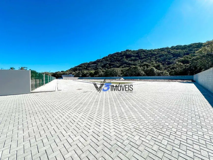 Foto 5 de Terreno / Lote à venda, 180m2 em Matinhos - PR