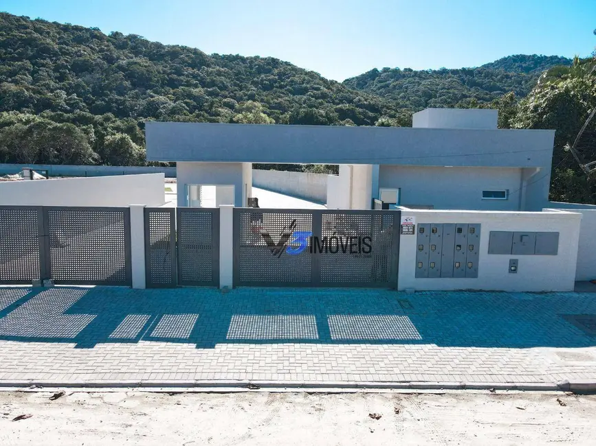 Foto 4 de Terreno / Lote à venda, 180m2 em Matinhos - PR