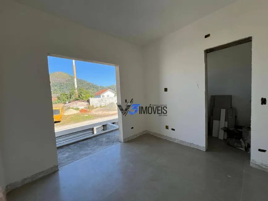 Foto 18 de Sobrado à venda, 197m2 em Matinhos - PR