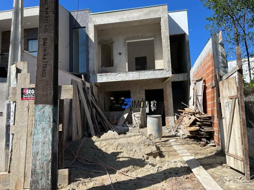 Foto 2 de Sobrado com 3 quartos à venda, 160m2 em Matinhos - PR