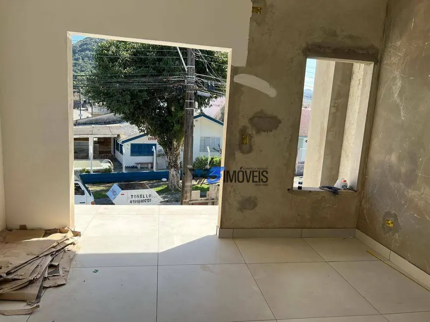 Foto 6 de Sobrado com 3 quartos à venda, 160m2 em Matinhos - PR
