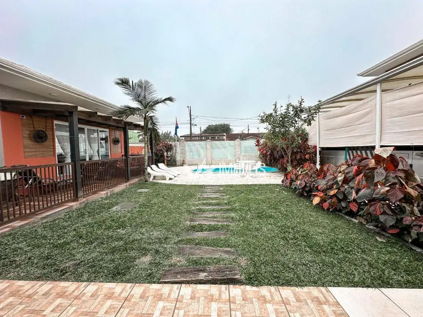 Foto 3 de Casa com 5 quartos à venda, 665m2 em Centro, Matinhos - PR