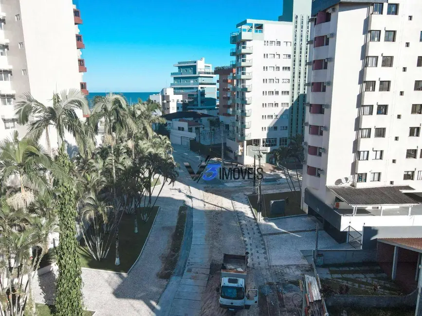 Foto 1 de Terreno / Lote à venda, 504m2 em Matinhos - PR