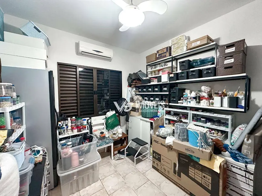 Foto 8 de Casa com 3 quartos à venda, 375m2 em Matinhos - PR