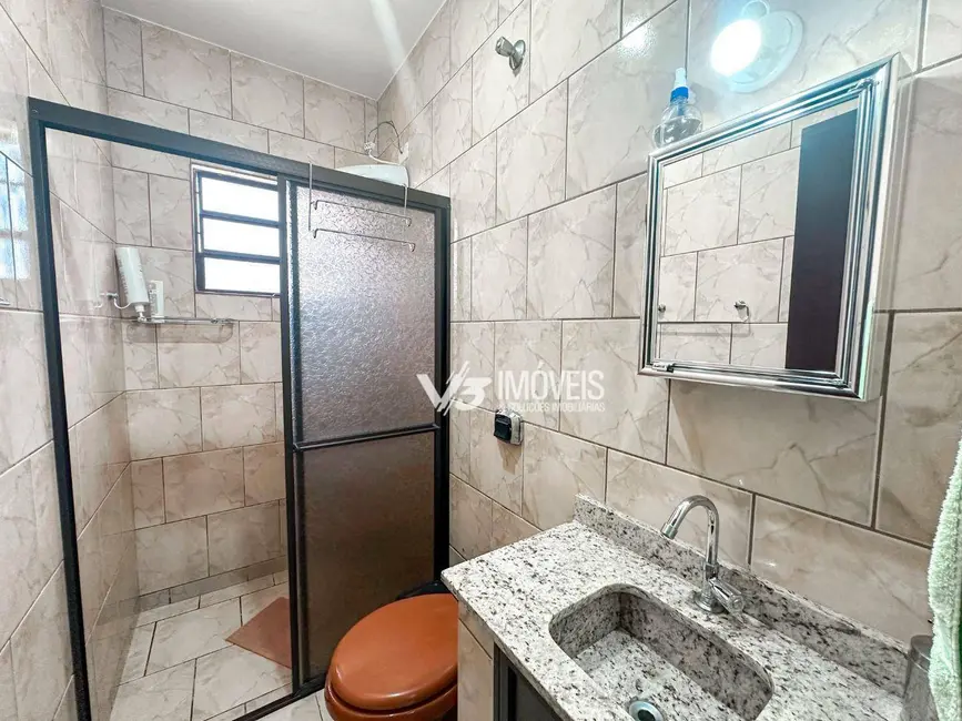 Foto 9 de Casa com 3 quartos à venda, 375m2 em Matinhos - PR