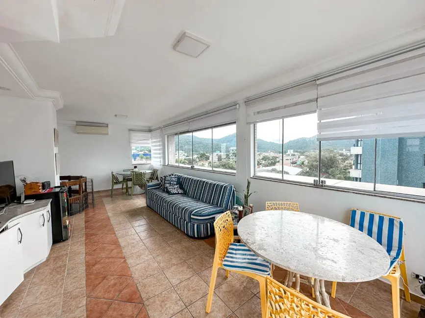 Foto 7 de Cobertura com 4 quartos à venda, 230m2 em Centro, Matinhos - PR