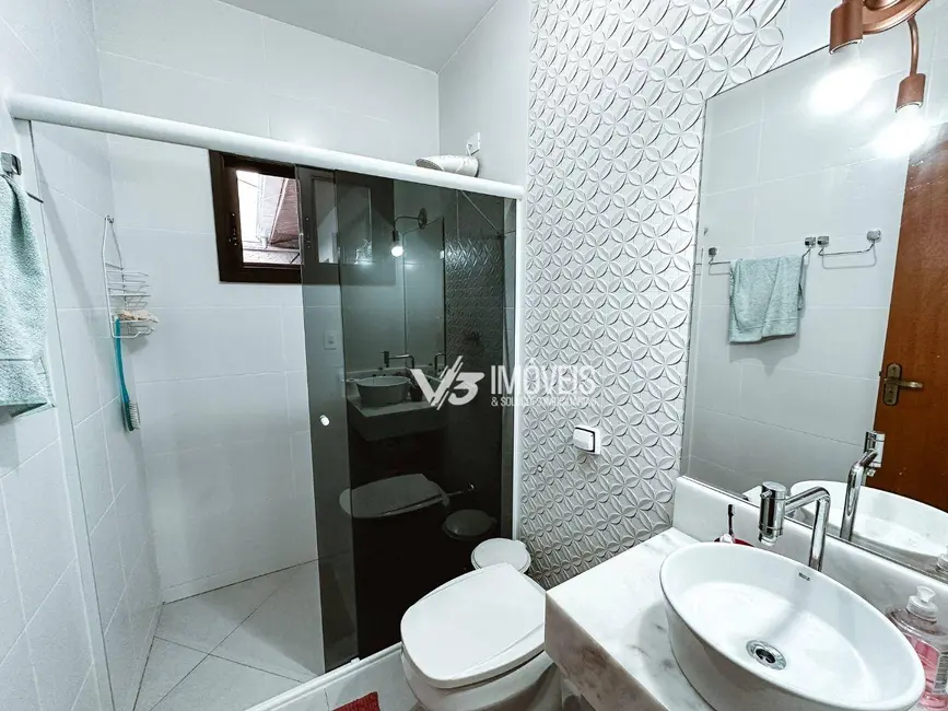 Foto 9 de Casa com 4 quartos à venda, 419m2 em Matinhos - PR