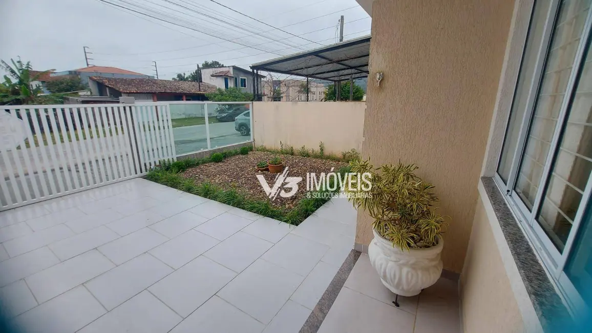 Foto 8 de Casa com 2 quartos à venda, 108m2 em Matinhos - PR