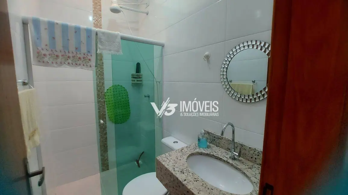 Foto 9 de Casa com 2 quartos à venda, 108m2 em Matinhos - PR