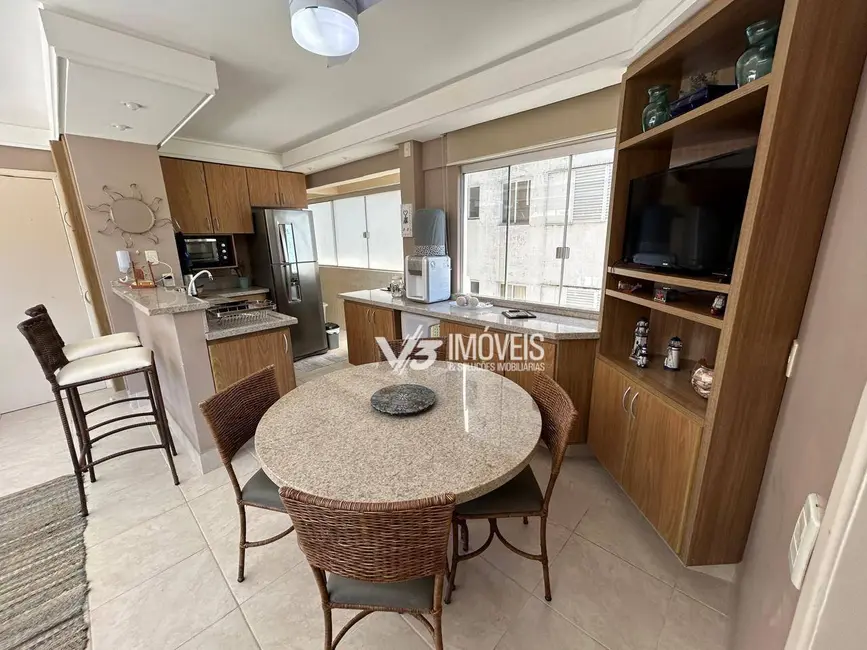 Foto 3 de Apartamento com 2 quartos à venda, 101m2 em Matinhos - PR