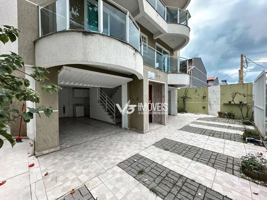 Foto 4 de Sobrado com 3 quartos à venda, 107m2 em Centro, Matinhos - PR