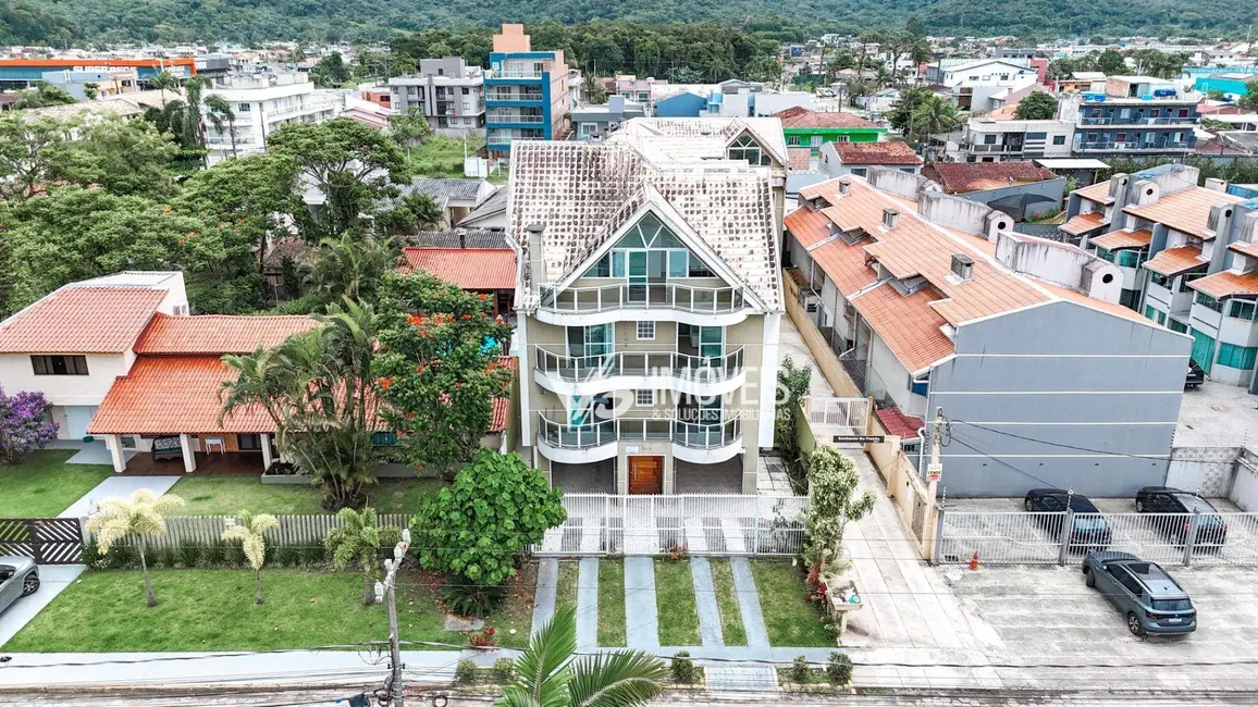 Foto 1 de Sobrado com 3 quartos à venda, 107m2 em Centro, Matinhos - PR