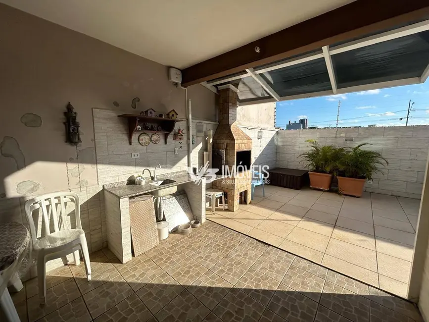 Foto 8 de Casa com 4 quartos à venda, 360m2 em Matinhos - PR