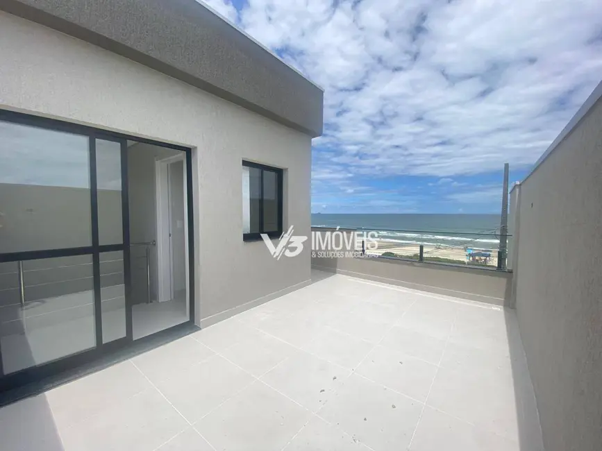 Foto 9 de Sobrado com 4 quartos à venda, 216m2 em Matinhos - PR