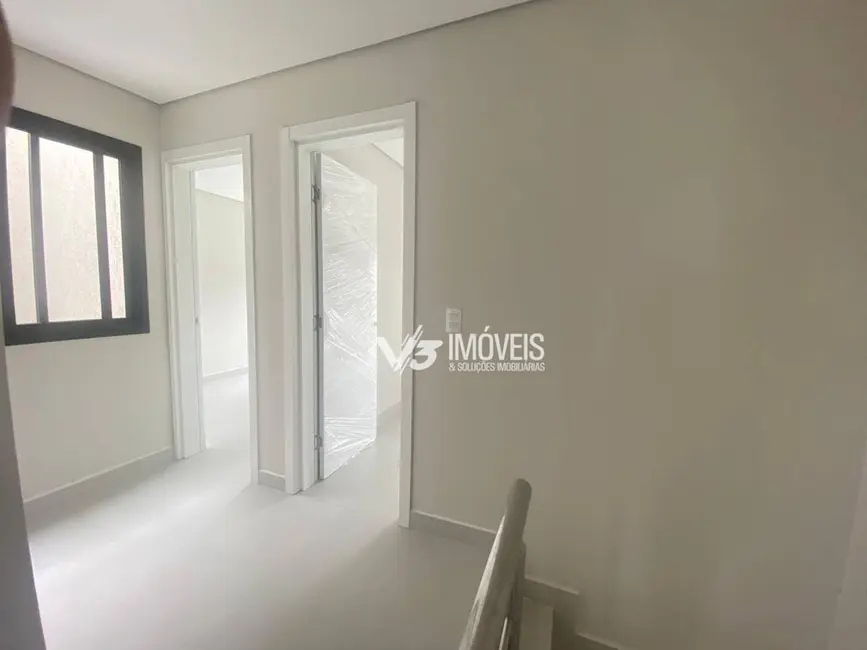 Foto 7 de Sobrado com 4 quartos à venda, 216m2 em Matinhos - PR