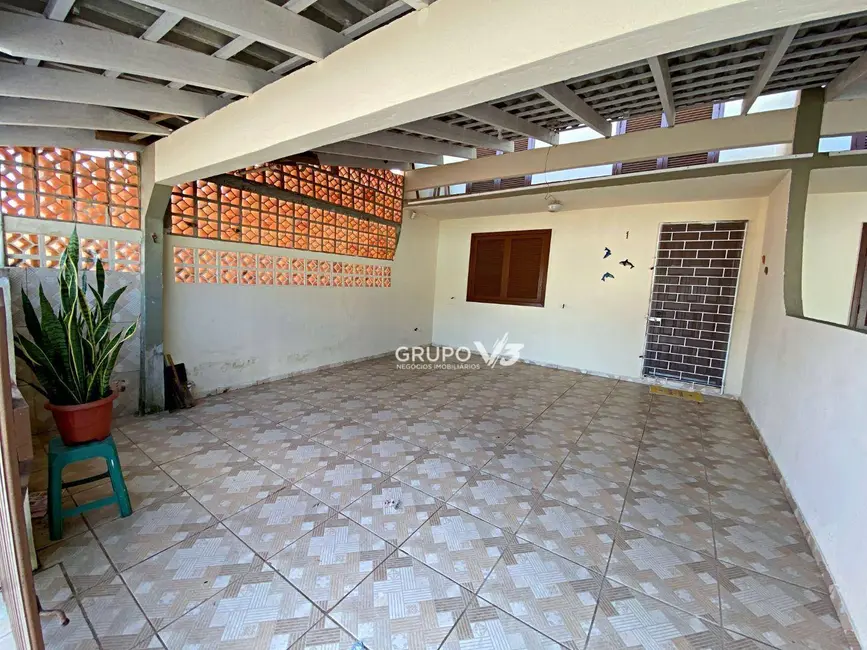 Foto 3 de Sobrado com 3 quartos à venda, 80m2 em Matinhos - PR