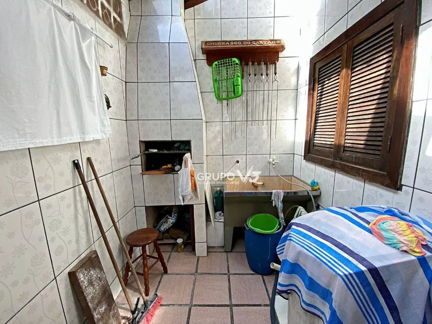 Foto 8 de Sobrado com 3 quartos à venda, 80m2 em Matinhos - PR