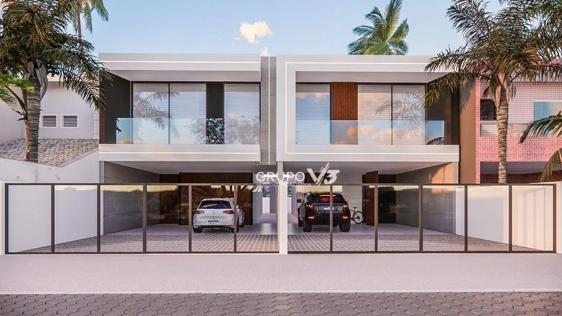 Foto 3 de Sobrado com 4 quartos à venda, 295m2 em Matinhos - PR