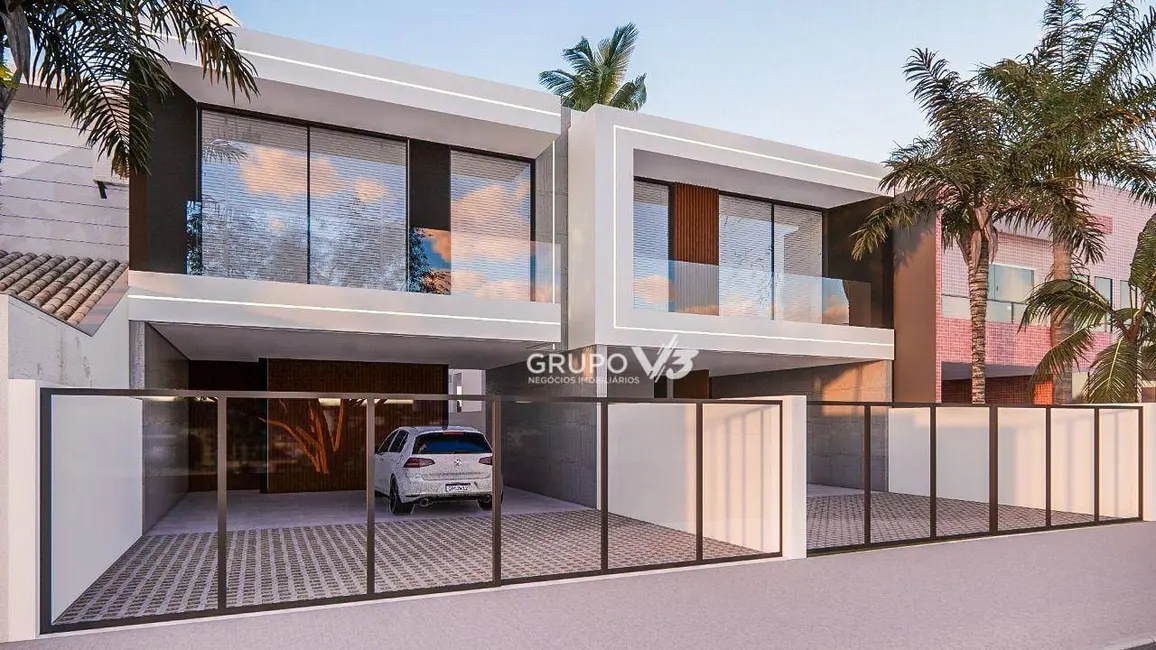 Foto 5 de Sobrado com 4 quartos à venda, 295m2 em Matinhos - PR