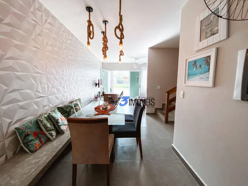 Foto 7 de Sobrado com 3 quartos à venda, 273m2 em Matinhos - PR