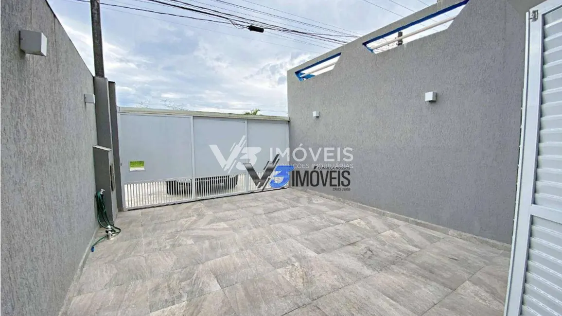 Foto 2 de Sobrado com 3 quartos à venda, 273m2 em Matinhos - PR