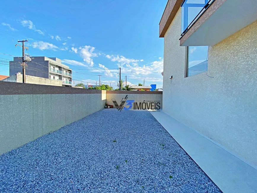 Sobrado com 3 quartos à venda, 177m2 em Matinhos - PR - imagem 3 Foto 3 de Sobrado com 3 quartos à venda, 177m2 em Matinhos - PR