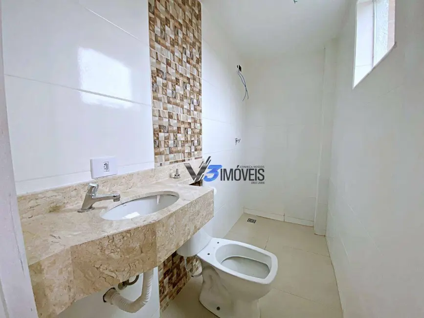 Foto 6 de Sobrado com 3 quartos à venda, 178m2 em Matinhos - PR