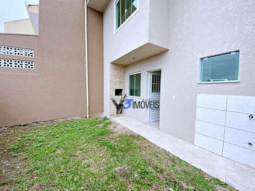 Foto 8 de Sobrado com 3 quartos à venda, 178m2 em Matinhos - PR