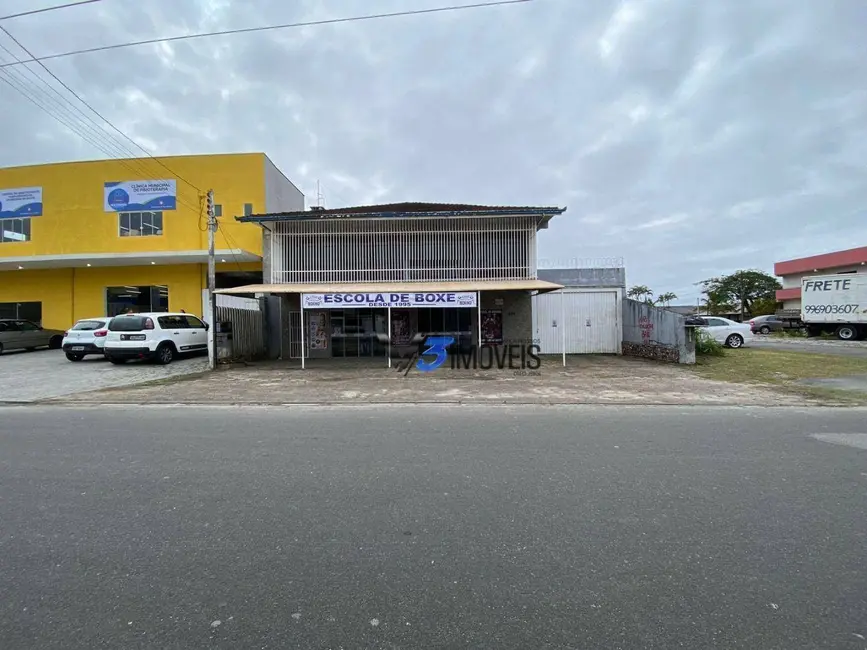 Foto 1 de Sobrado com 3 quartos à venda, 576m2 em Centro, Matinhos - PR