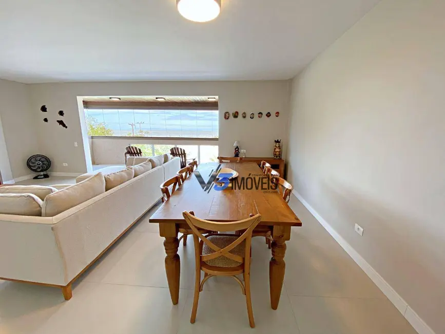 Apartamento com 4 quartos à venda, 215m2 em Centro, Matinhos - PR - imagem 6 Foto 6 de Apartamento com 4 quartos à venda, 215m2 em Centro, Matinhos - PR