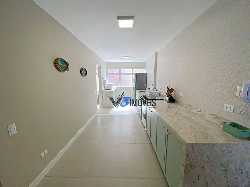 Foto 2 de Apartamento com 4 quartos à venda, 215m2 em Centro, Matinhos - PR