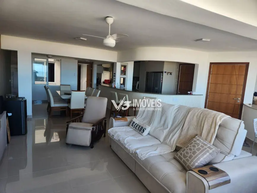 Foto 2 de Apartamento com 4 quartos à venda, 256m2 em Centro, Matinhos - PR