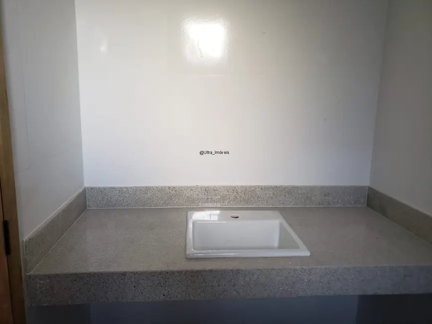 Foto 7 de Casa com 2 quartos à venda, 83m2 em Uberlandia - MG