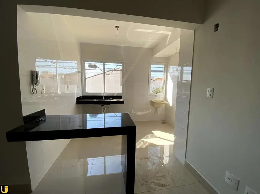 Foto 3 de Apartamento com 2 quartos à venda, 50m2 em Santa Mônica, Uberlandia - MG