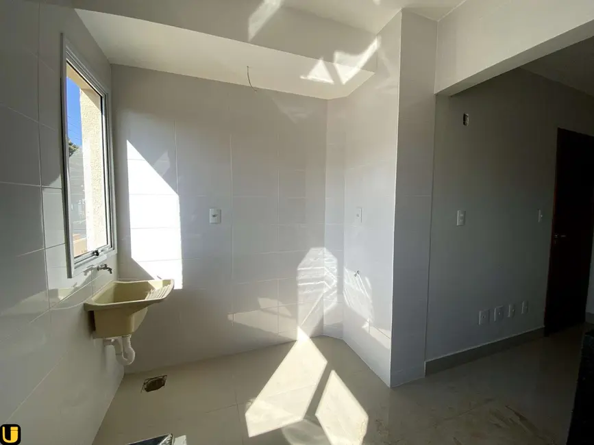 Foto 6 de Apartamento com 2 quartos à venda, 50m2 em Santa Mônica, Uberlandia - MG