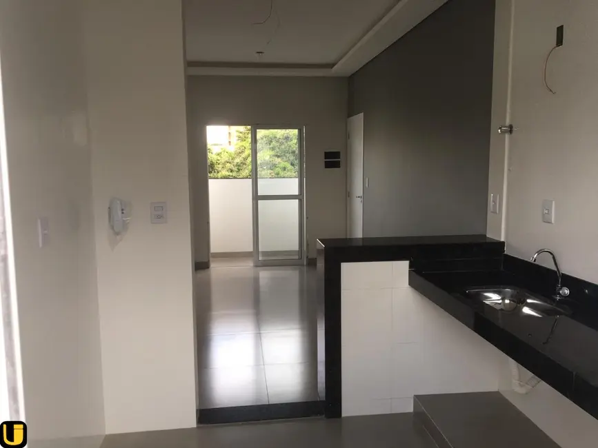 Foto 1 de Apartamento com 2 quartos à venda, 58m2 em Santa Mônica, Uberlandia - MG