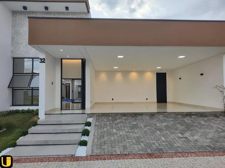 Foto 1 de Casa de Condomínio com 3 quartos à venda, 360m2 em Shopping Park, Uberlandia - MG