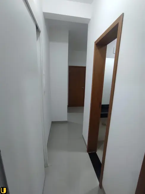 Foto 2 de Apartamento com 2 quartos à venda, 58m2 em Jardim Europa, Uberlandia - MG