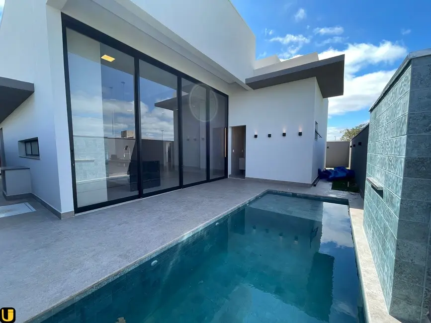 Casa de Condomínio com 4 quartos à venda, 420m2 em Laranjeiras, Uberlandia - MG - imagem 3 Foto 3 de Casa de Condomínio com 4 quartos à venda, 420m2 em Laranjeiras, Uberlandia - MG